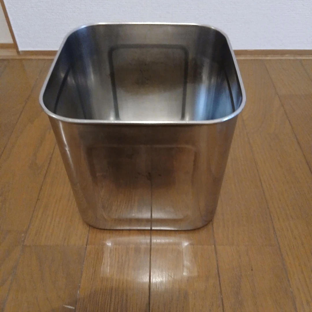 ステンレス製 キッチンポットの写真2枚目