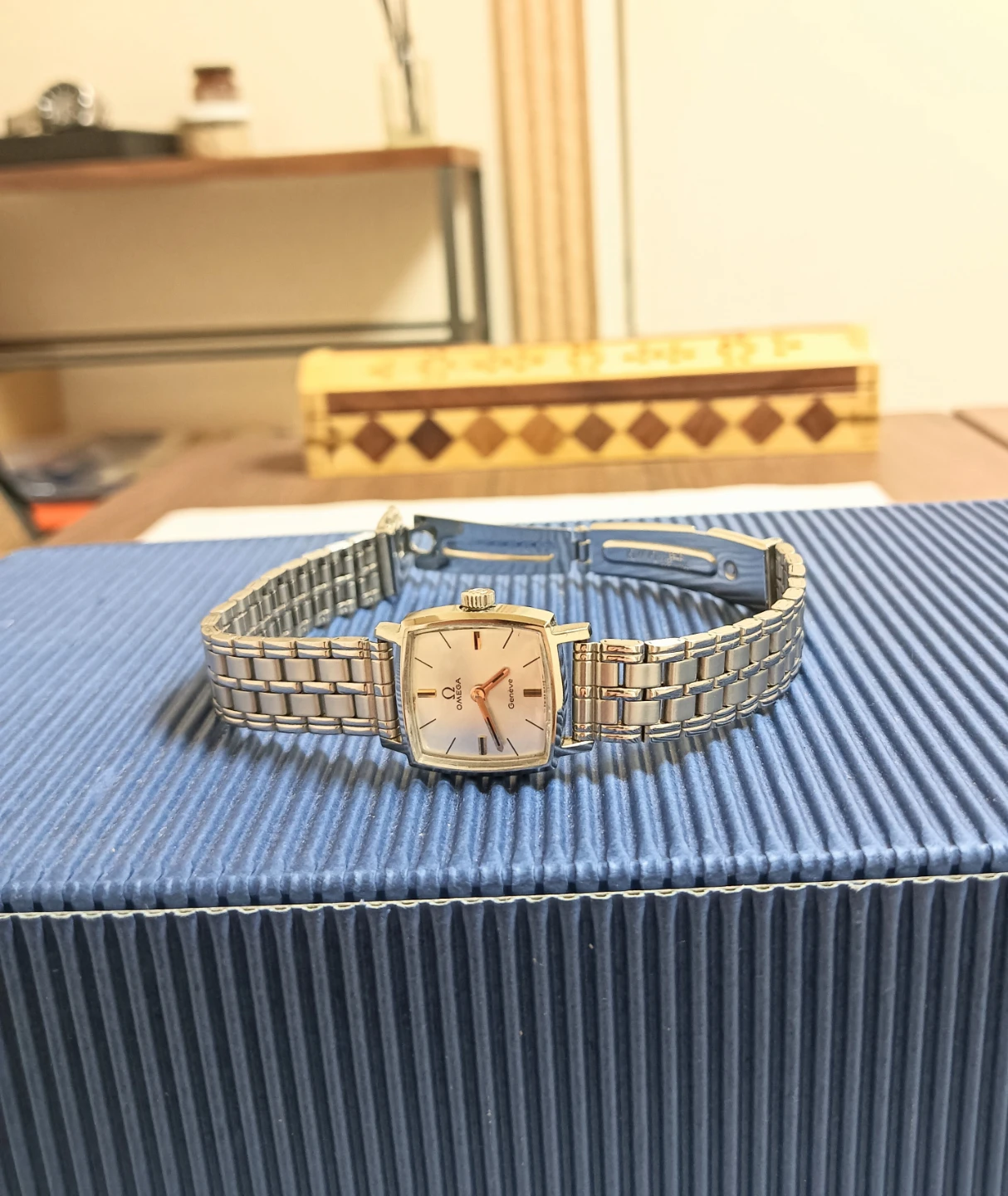 美品。OMEGA オメガ ジュネーブ 手巻き式 スクエア 腕時計