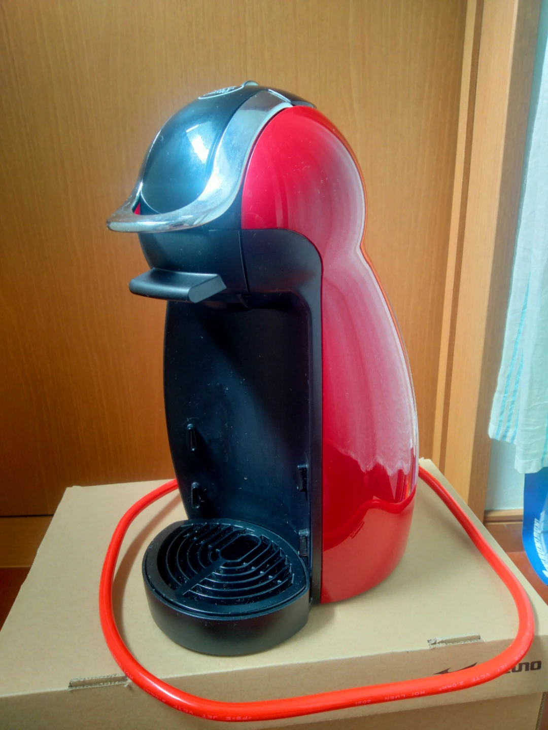 ドルチェ　グスト　コーヒメーカー