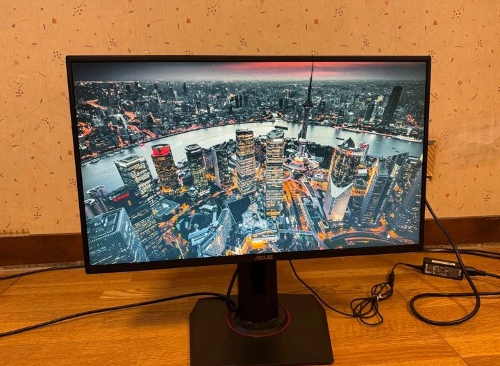 ASUS 24.5型　ゲーミングPCモニター