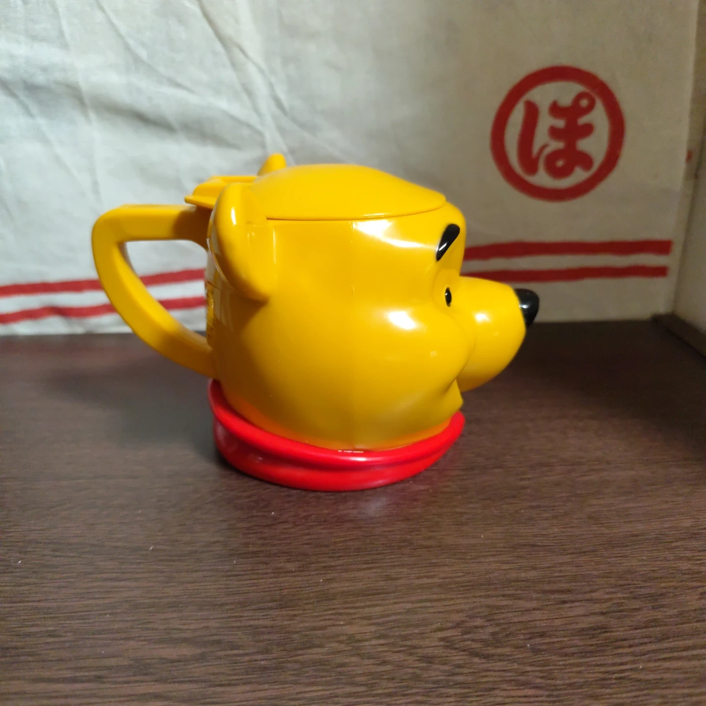 くまのプーさんの顔型ケース(かき氷カップ)の写真3枚目