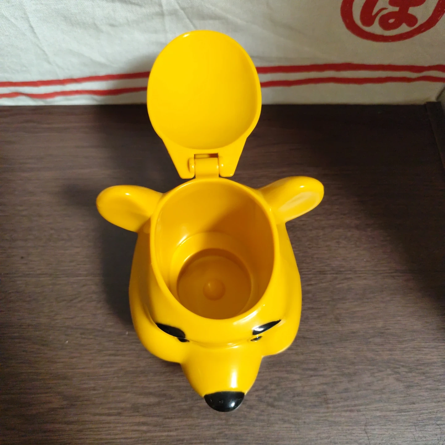 くまのプーさんの顔型ケース(かき氷カップ)の写真4枚目