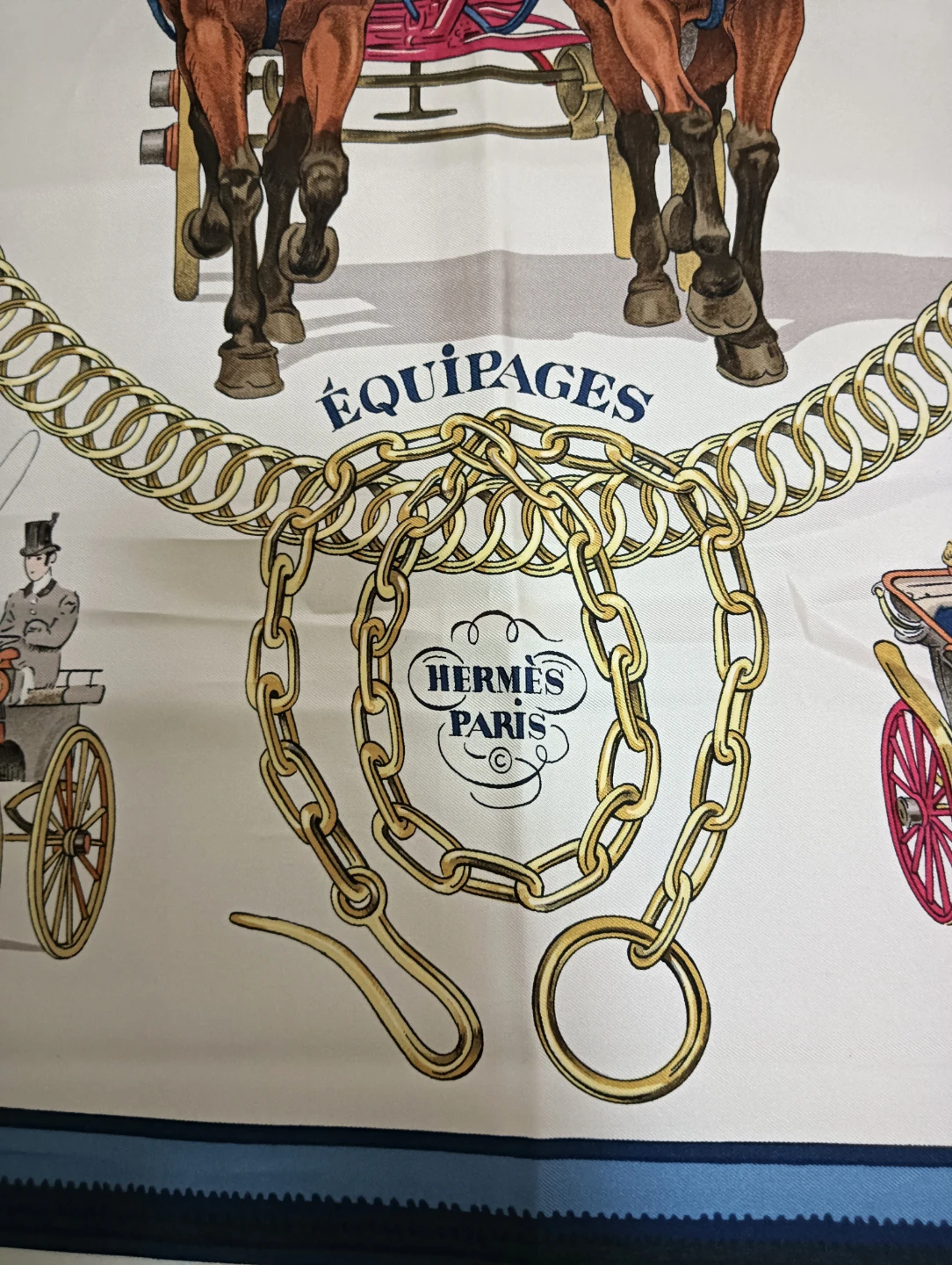 美品。HERMES エルメス カレ90 EQUIPAGES 大判スカーフの写真2枚目