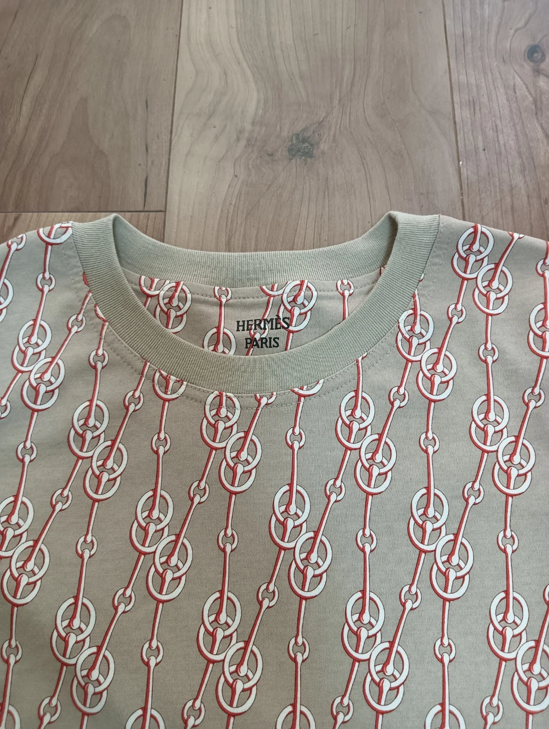 未使用品。HERMES エルメス クリケティス 総柄モチーフ Tシャツの写真10枚目