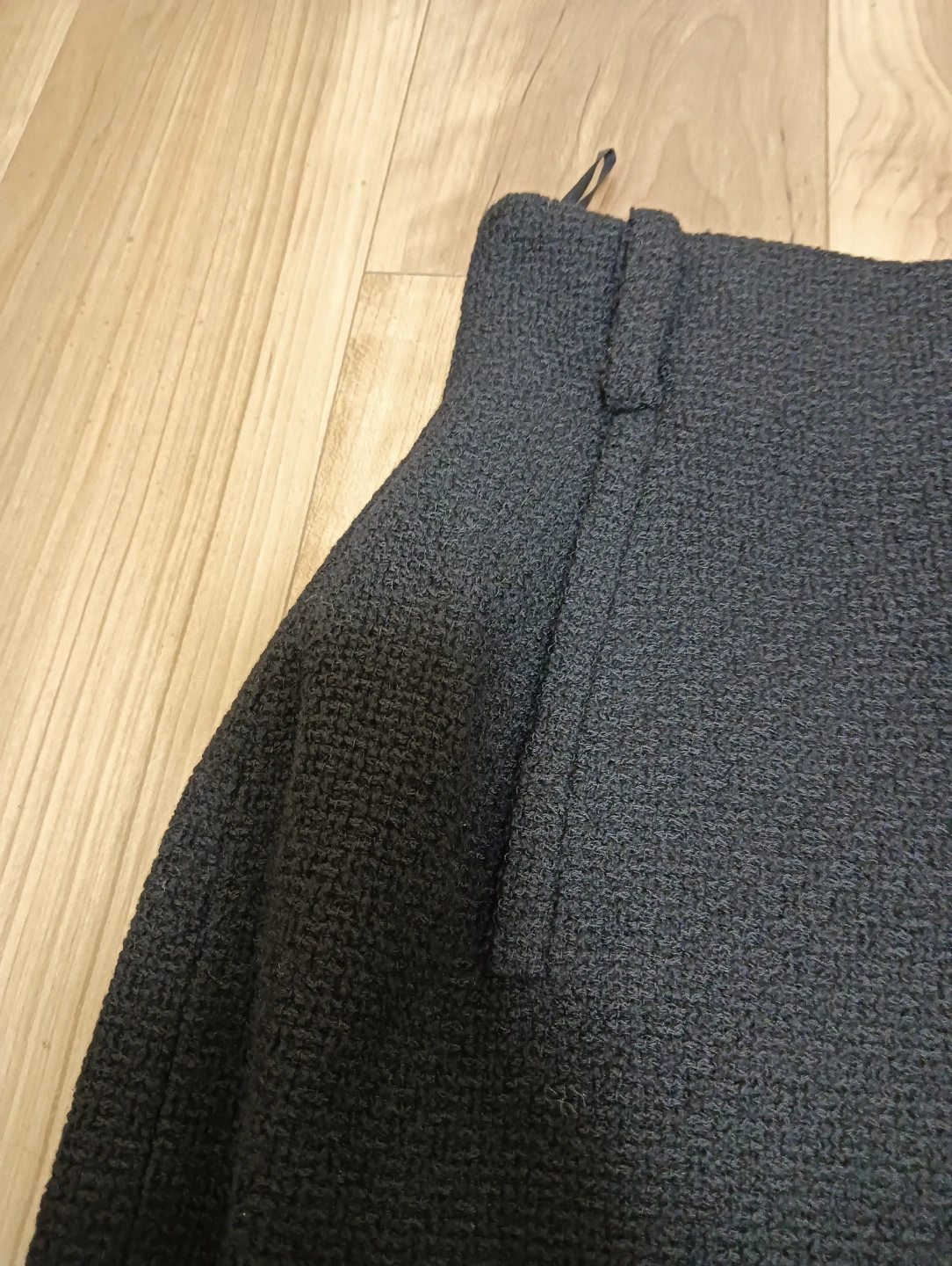 美品。CHANEL シャネル CCココ3連ボタン付き スカートの写真4枚目