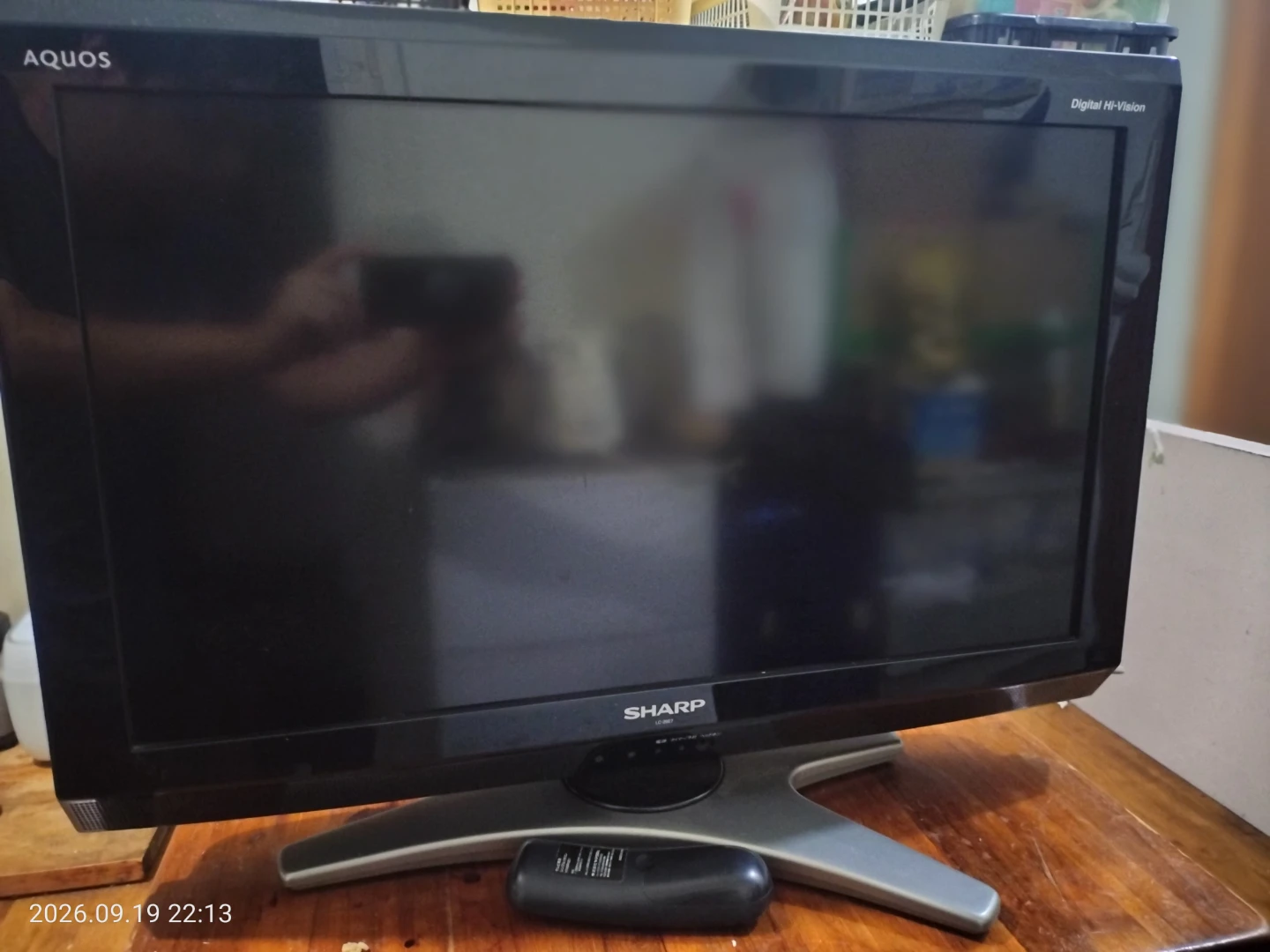 シャープ 26インチ液晶テレビ LC-26E7