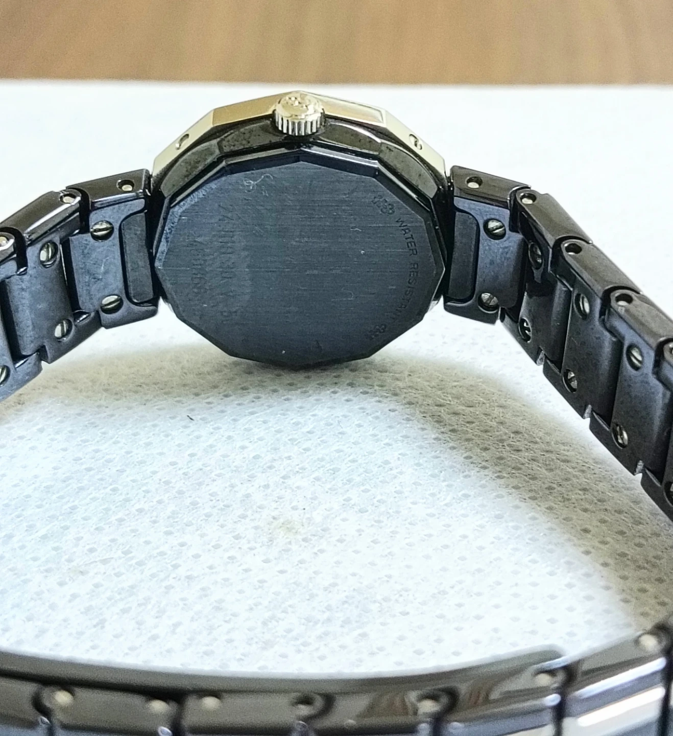 美品。CORUM コルム アドミラルズカップ ガンブルー 腕時計の写真8枚目