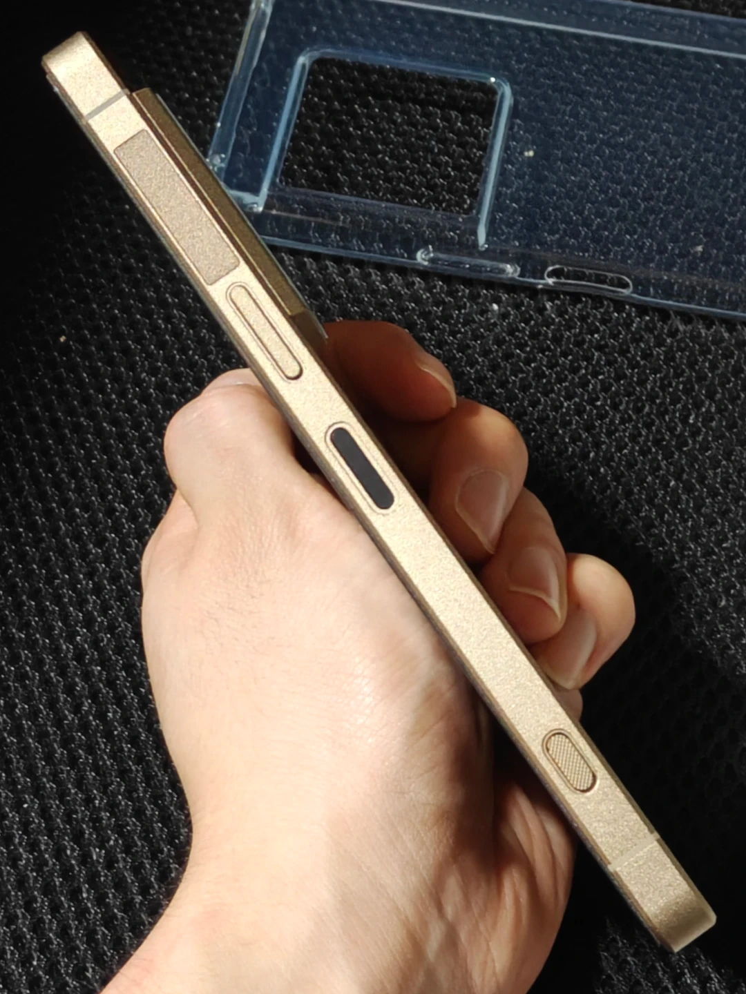 【Sony Xperia 1 VIII 256GB Native Gold】の写真8枚目