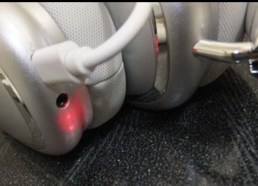 ブルートゥースヘッドフォンの写真4枚目