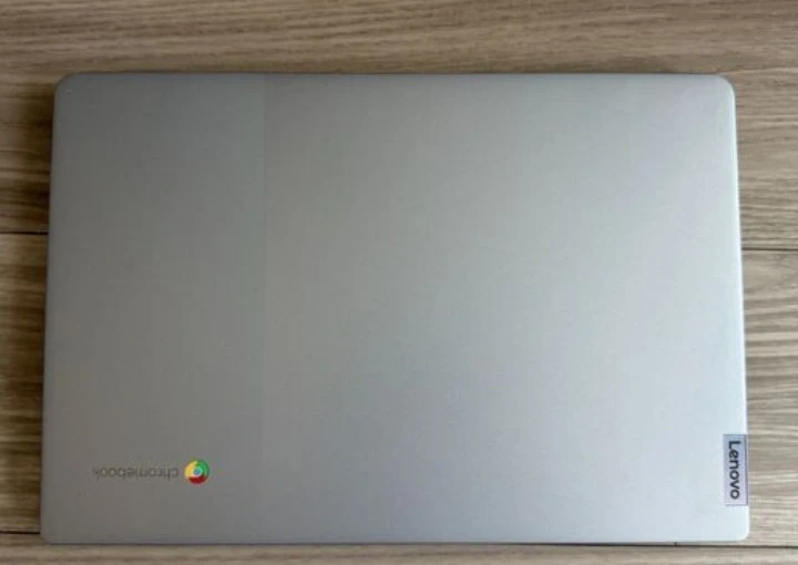 Lenovo ノートパソコンChromebook ideapad 3 14m836の写真2枚目
