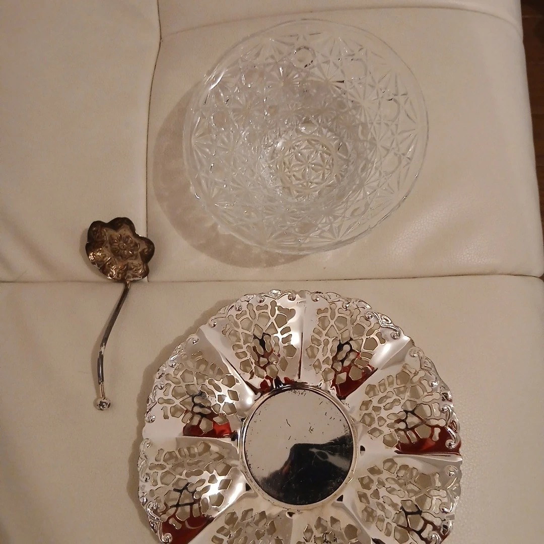 英国リバプールアンティークガラスボウル シルバー皿 スプーン セットの写真3枚目