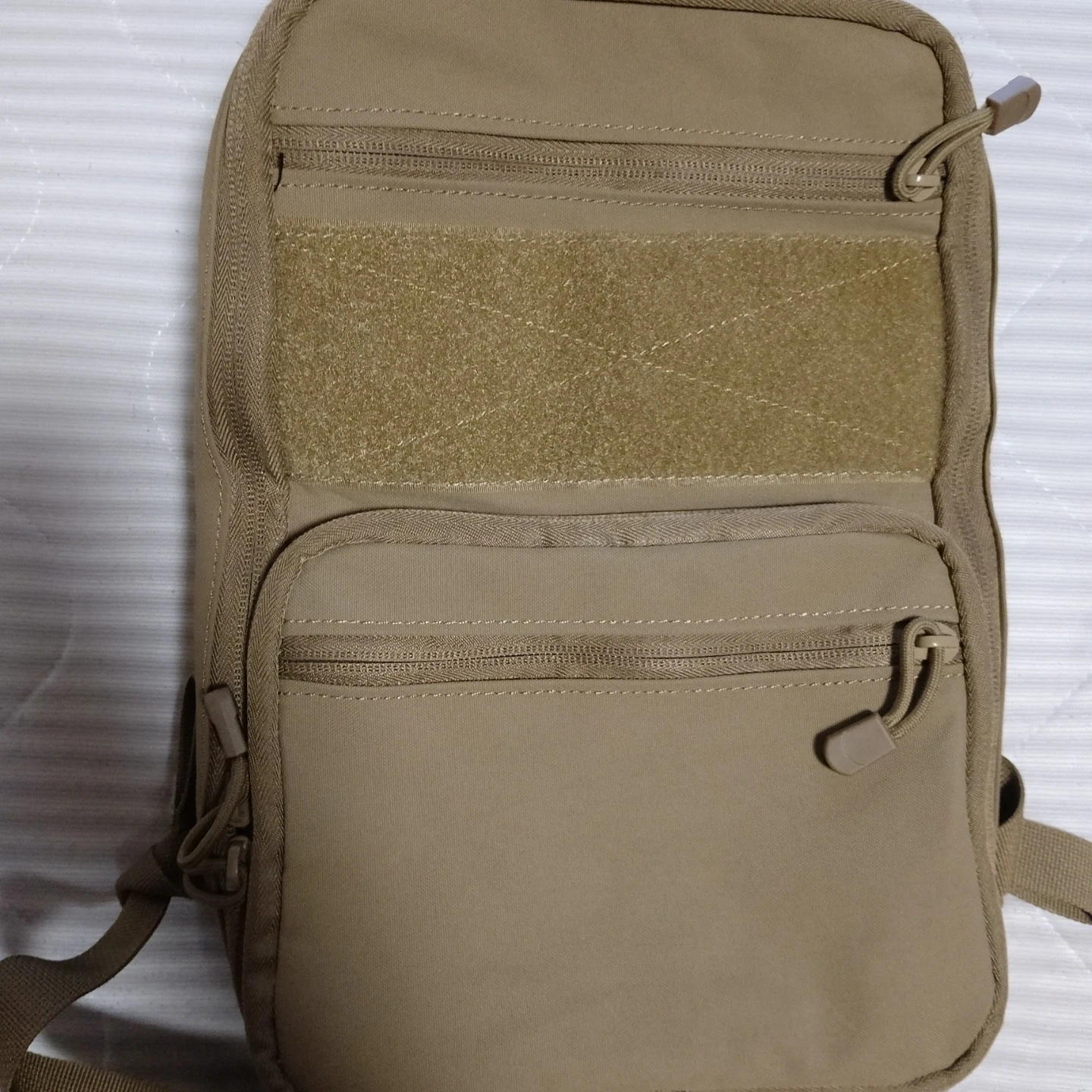 タクティカル ショルダーバッグ ベージュ