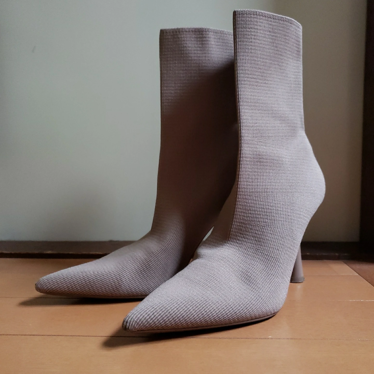 ZARA ニットショートブーツ ベージュ