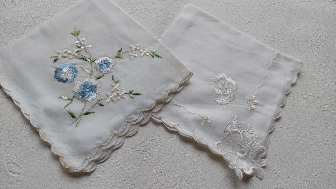 花刺繍ハンカチ 2枚セット