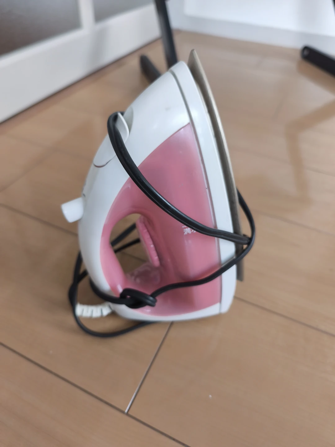 アイロン　アイロン台の写真2枚目