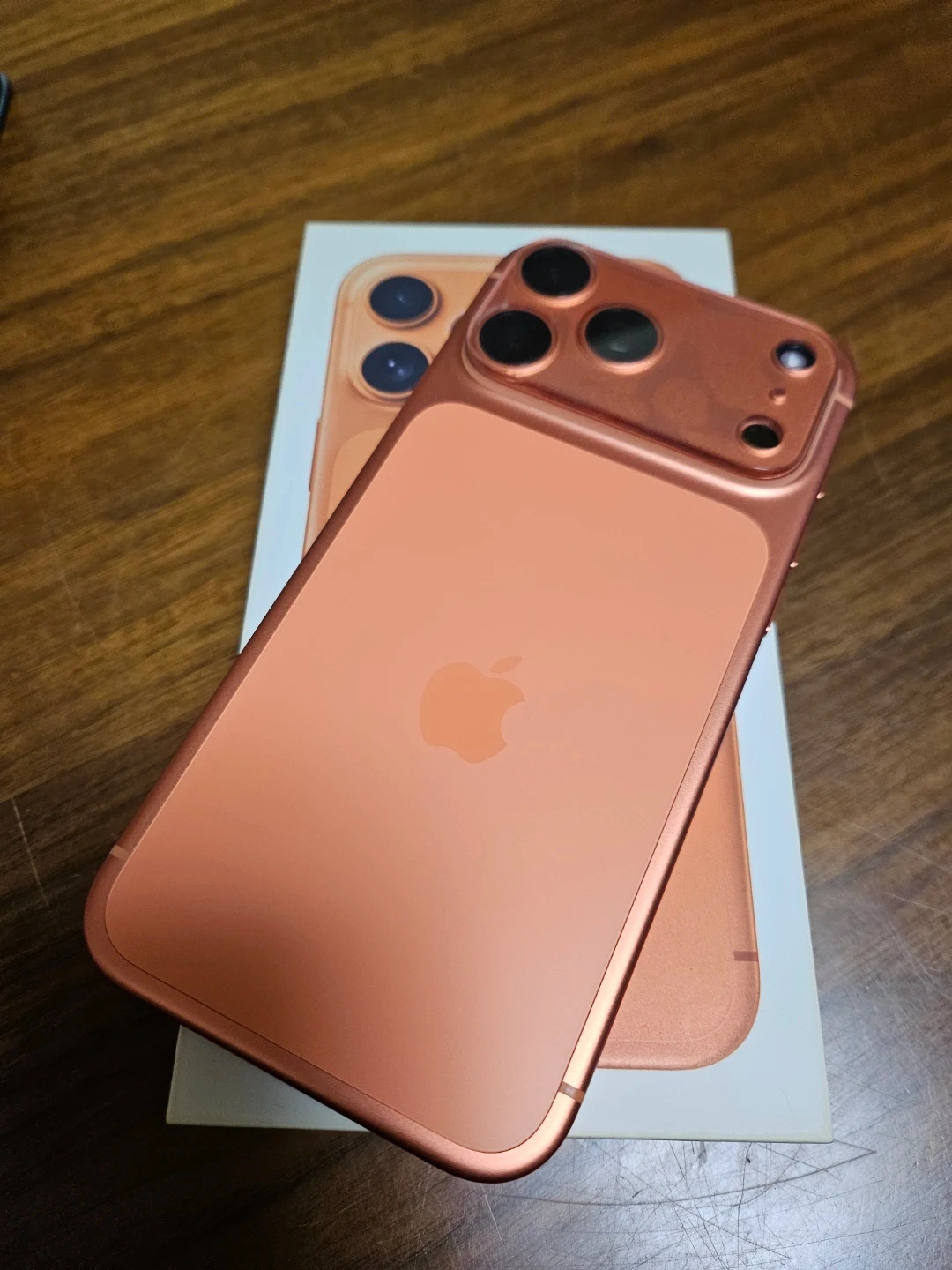 ◽新品同様◽iPhone17Pro MAX ◽256GB ◽コスミックオレンジ◽バッテリー100%