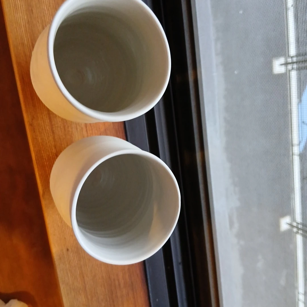 白磁の湯呑み 2個セットの写真2枚目