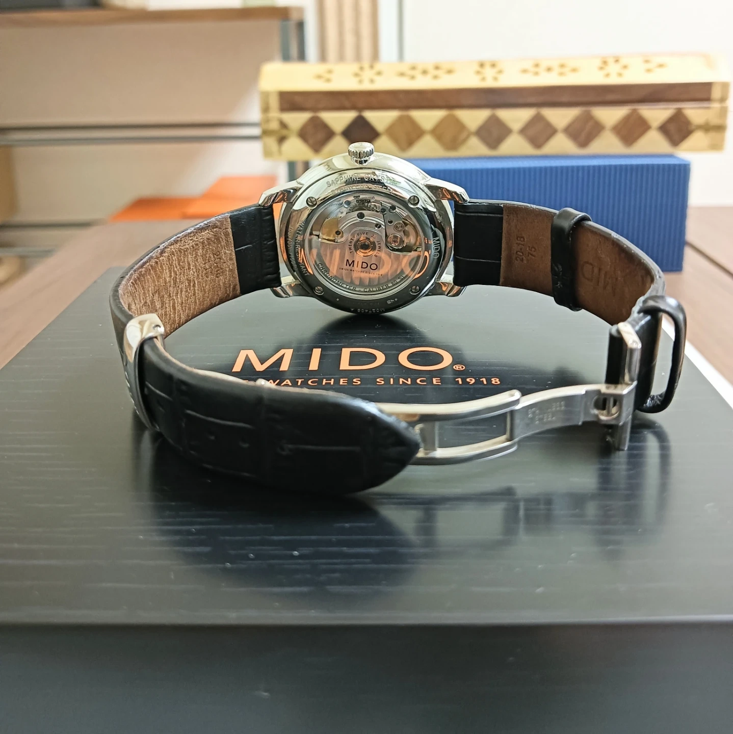 非常に美品17万。MIDO ミドー バロンチェッリ クロノメーター認定 裏スケ 自動巻きデイト 腕時計の写真8枚目