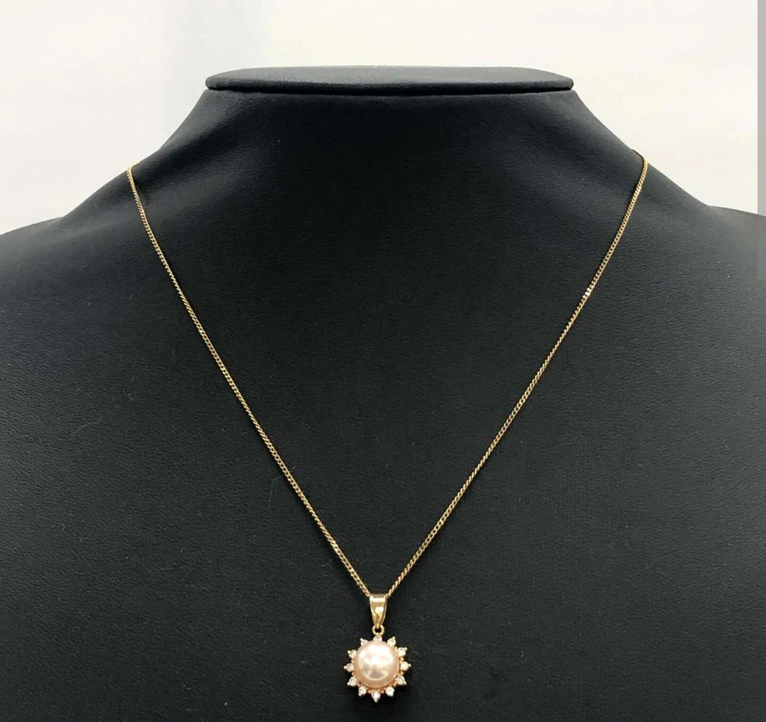 美品。TASAKI 大粒約8mm アコヤ真珠&ダイヤ K18金YGペンダントトップ&チェーン ネックレス