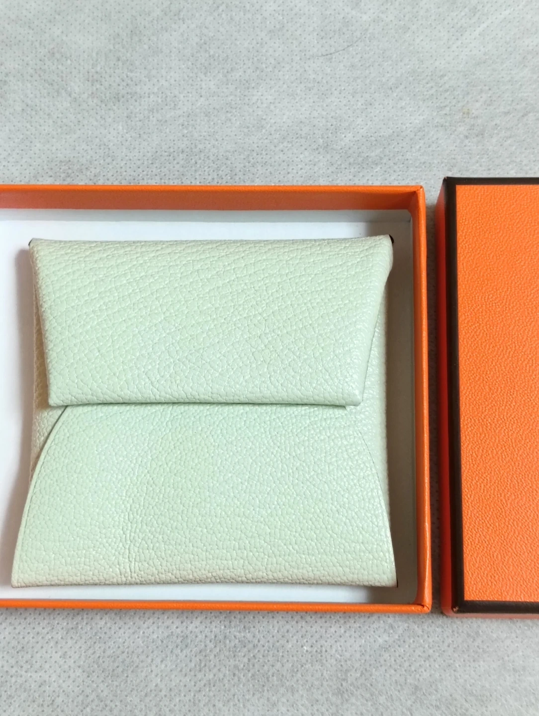 新品同様未使用。HERMES エルメス バスティア シェーブル コインケース