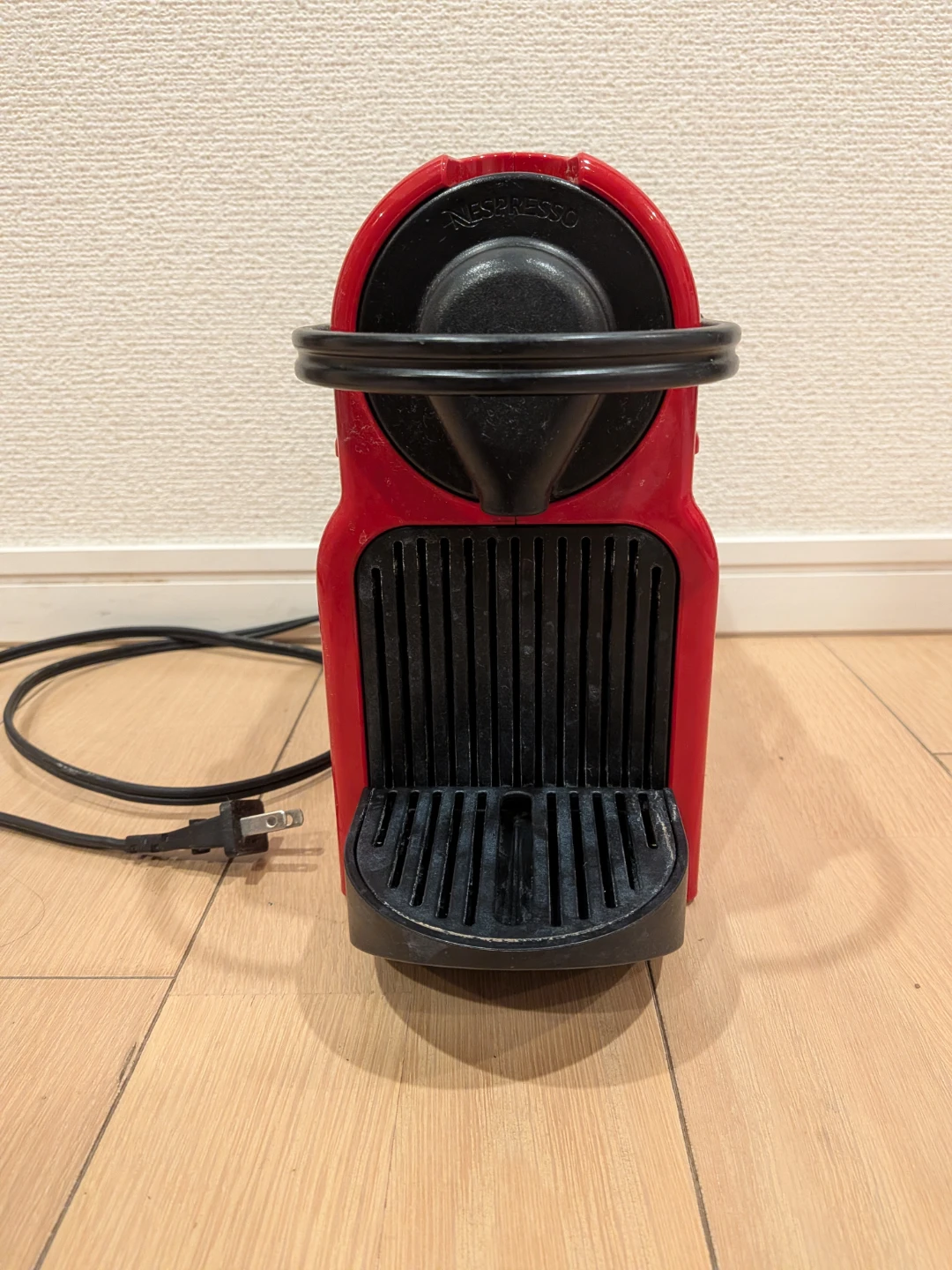 ネスプレッソ コーヒーメーカー レッド