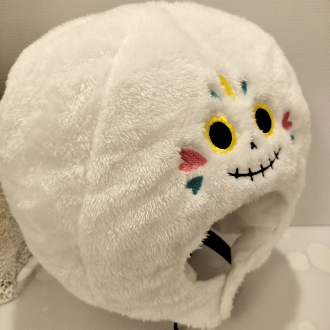 ハロウィン、スカルデザイン ふわふわ帽子 ホワイトの写真2枚目
