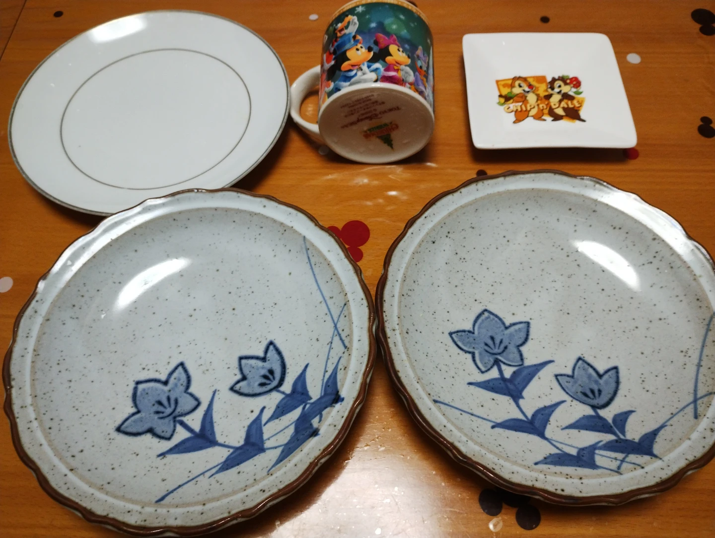 ノリタケ でプレート他 食器セット ディズニーコップの写真4枚目