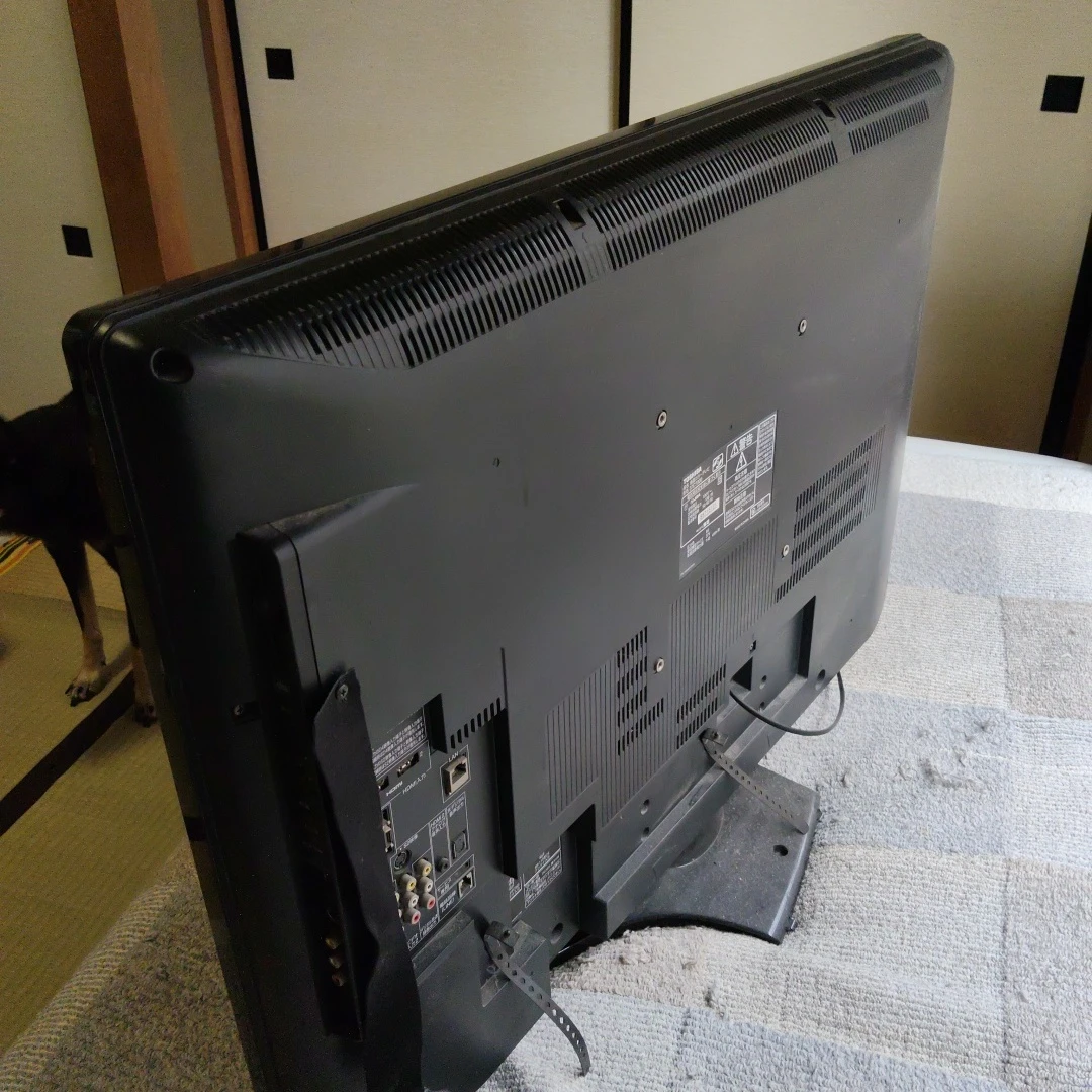東芝 REGZA 37C7000 液晶テレビの写真3枚目