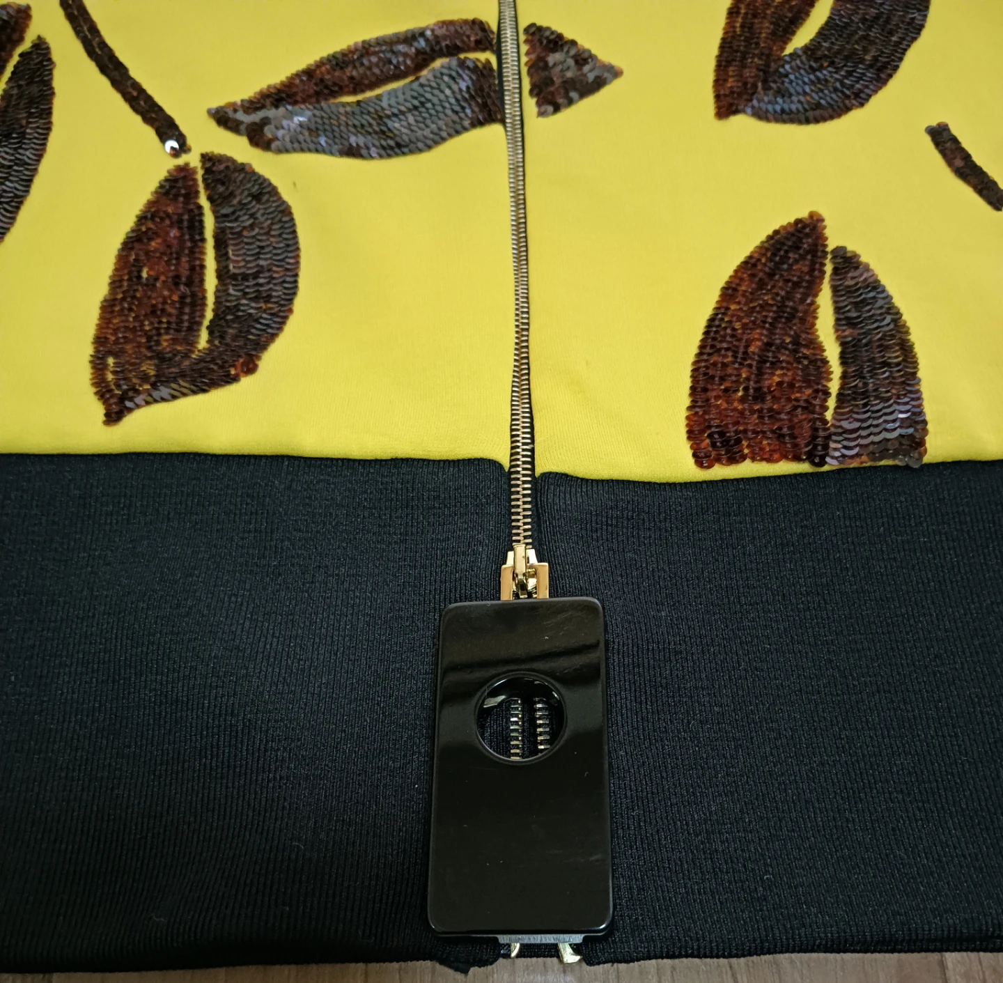 未使用品。MARNI マルニ スパンコールリーフモチーフ ジップアップ カーディガン ブルゾンの写真6枚目