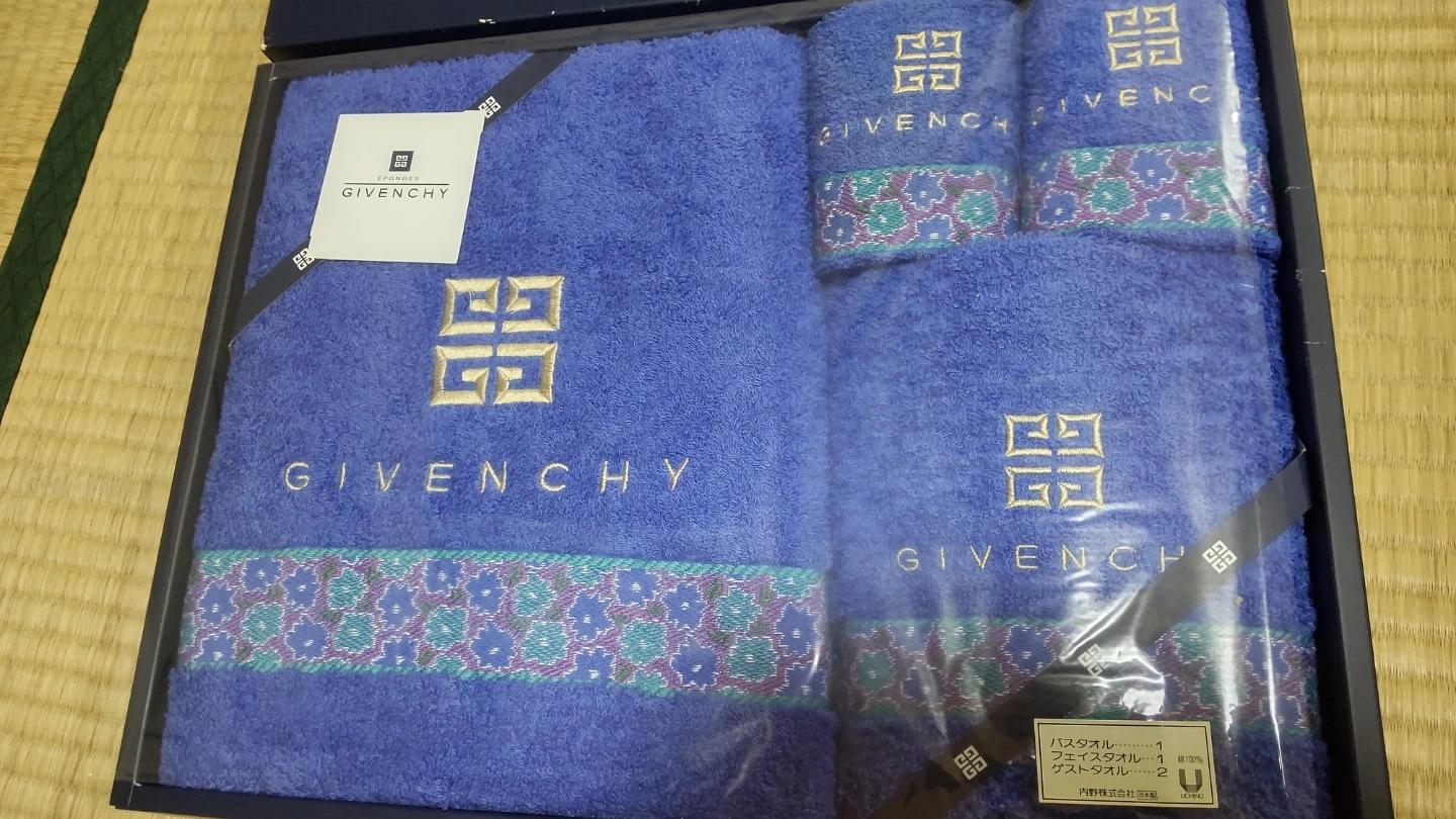 ジバンシィ タオルセット ギフト箱入り
