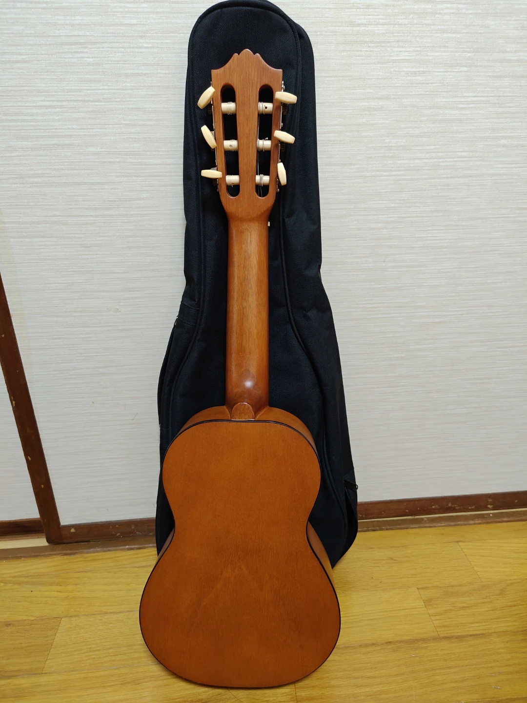 Yamaha Guitalele GL-1 専用ケース付きの写真5枚目
