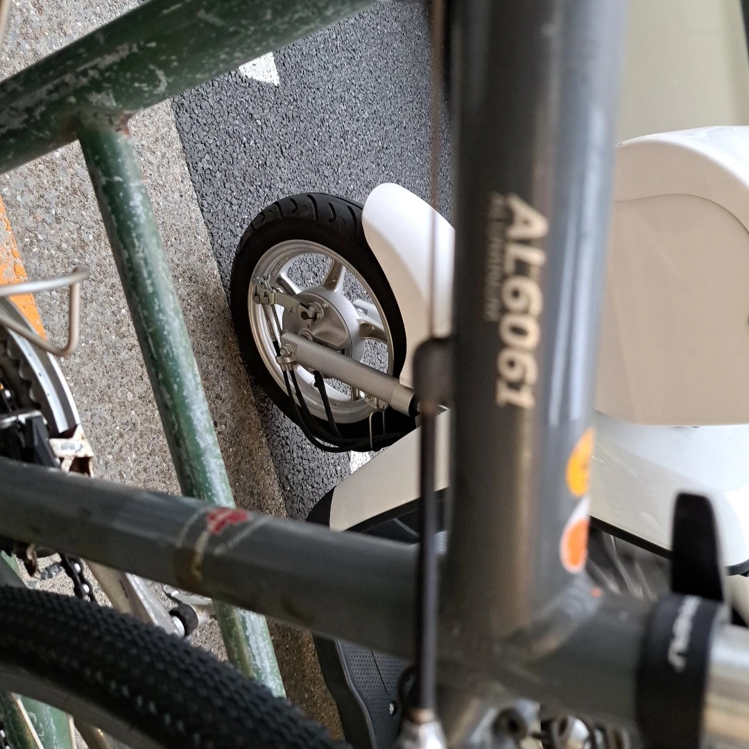 ルイガノ クロスバイクの写真2枚目