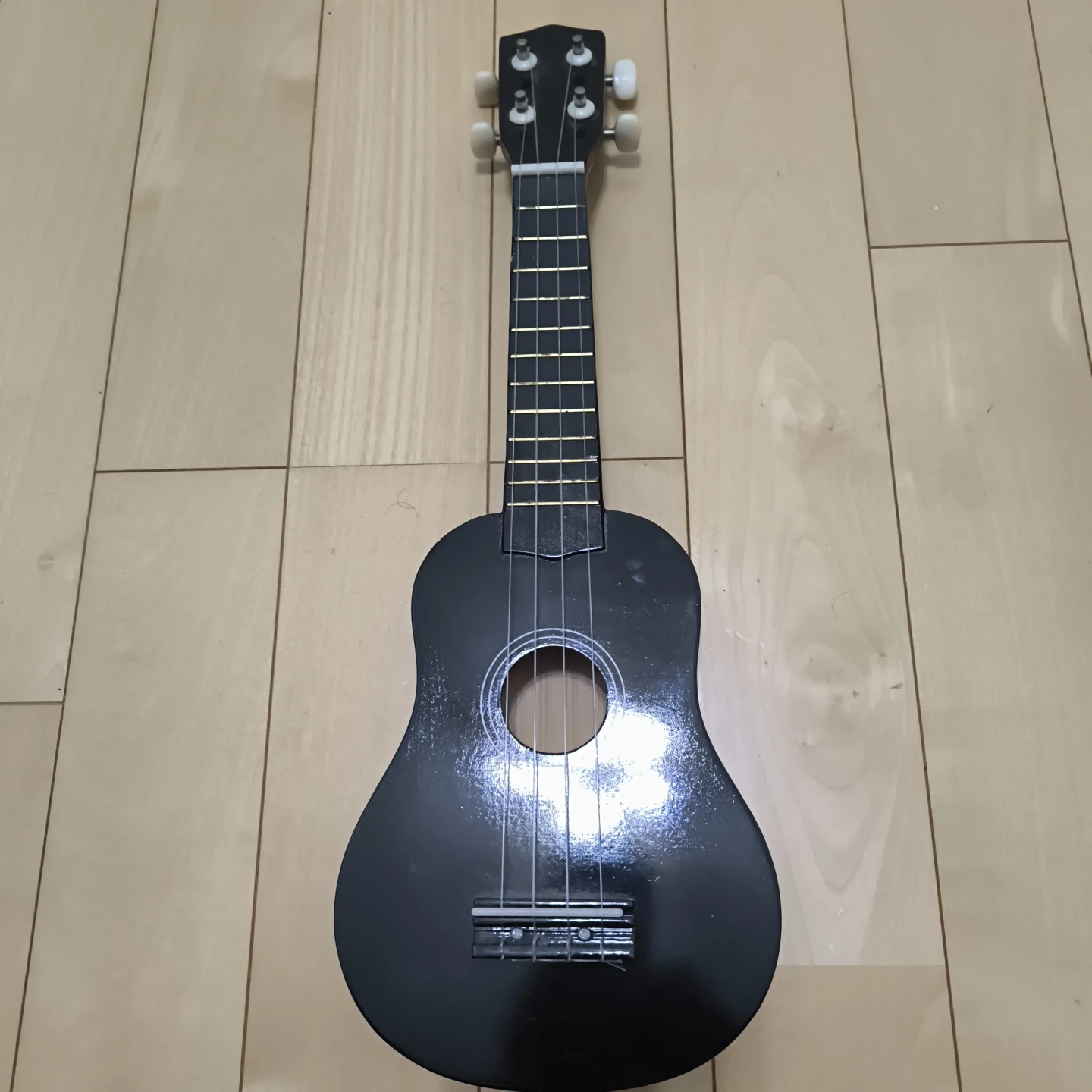ウクレレ 黒 ブラック 楽器