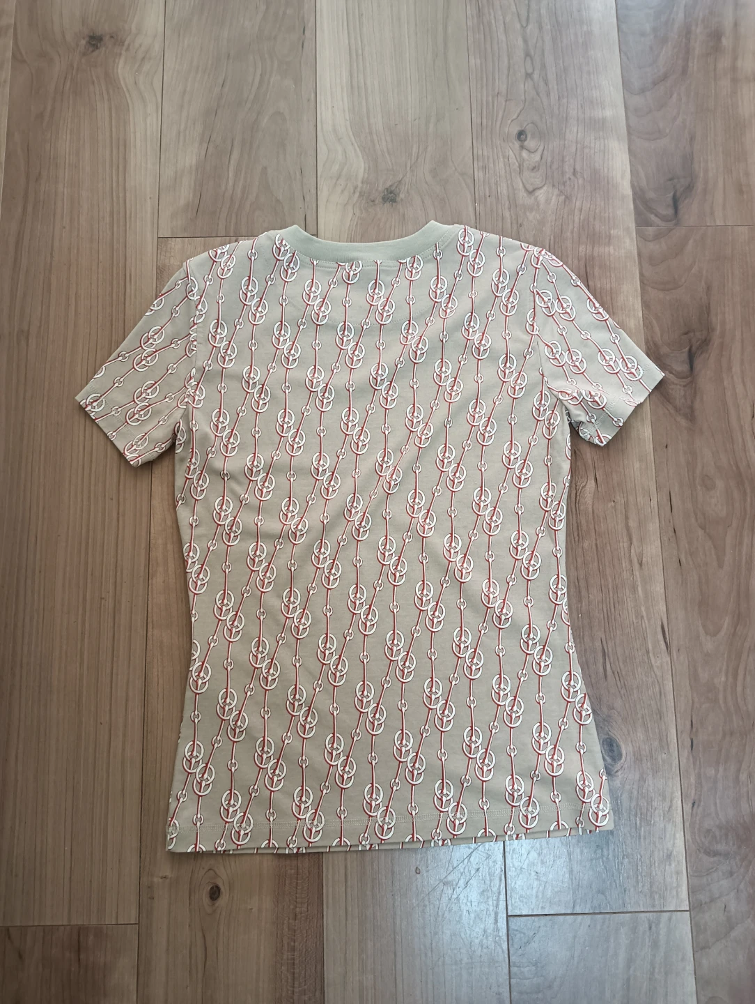 未使用品。HERMES エルメス クリケティス 総柄モチーフ Tシャツの写真2枚目
