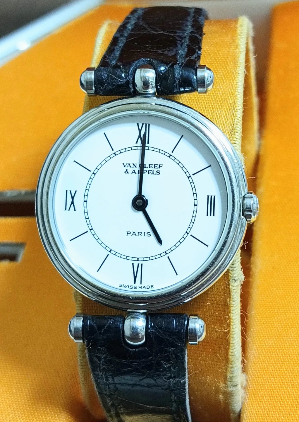 美品。Van Cleef & Arpels ヴァンクリーフ&アーペル 腕時計の写真2枚目