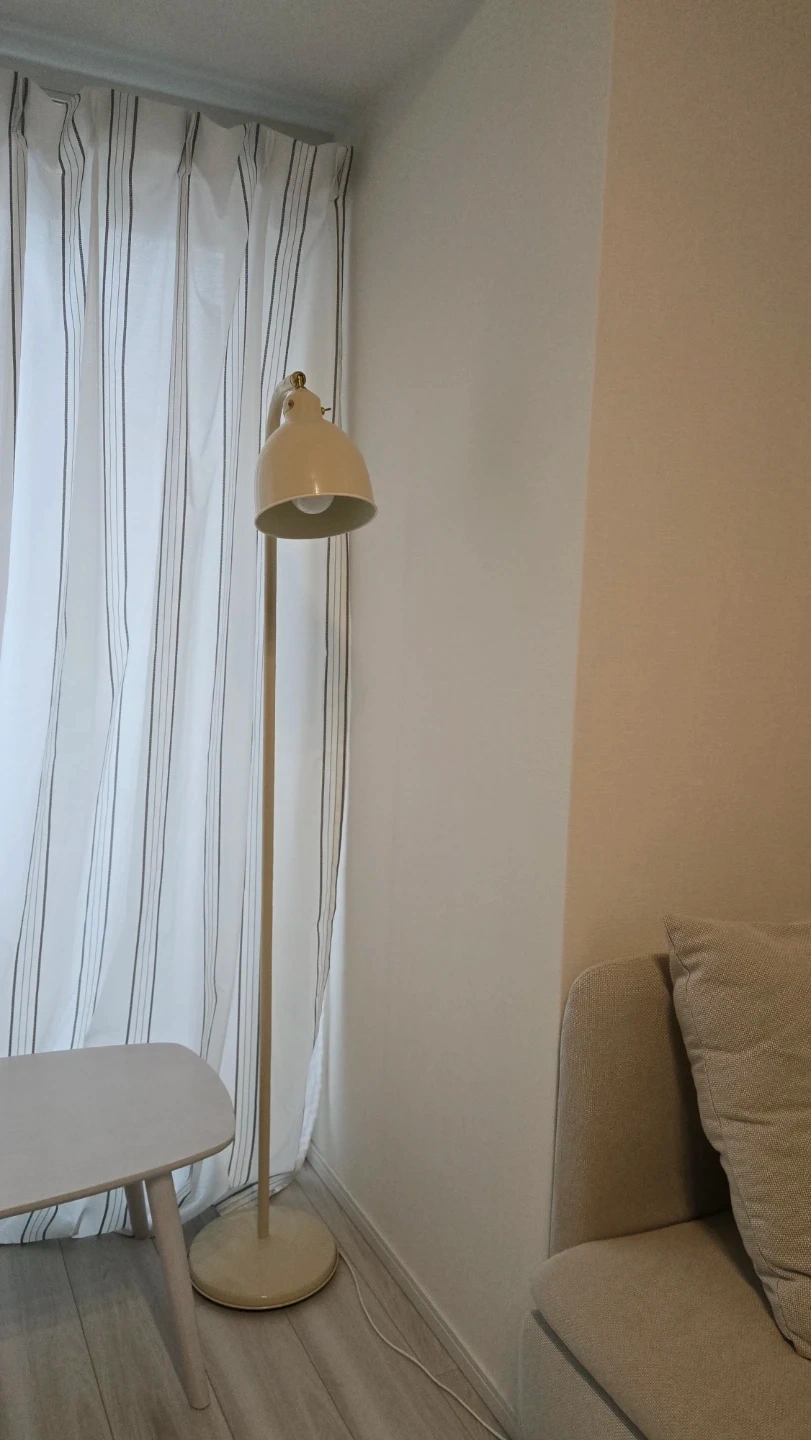 IKEA スタンドライト ロードフリーク(ライトベージュ)