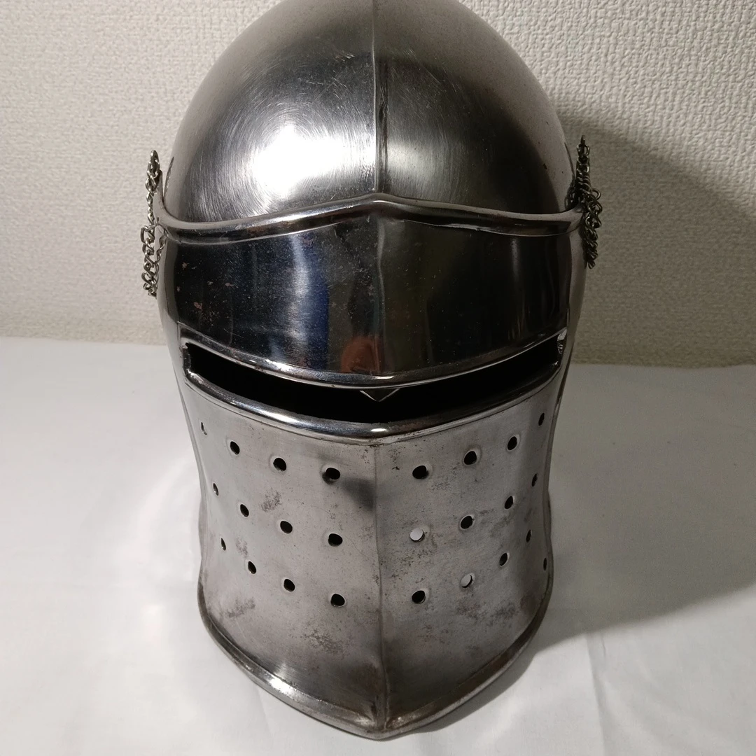 西洋甲冑 レプリカ ヘルメットの写真2枚目