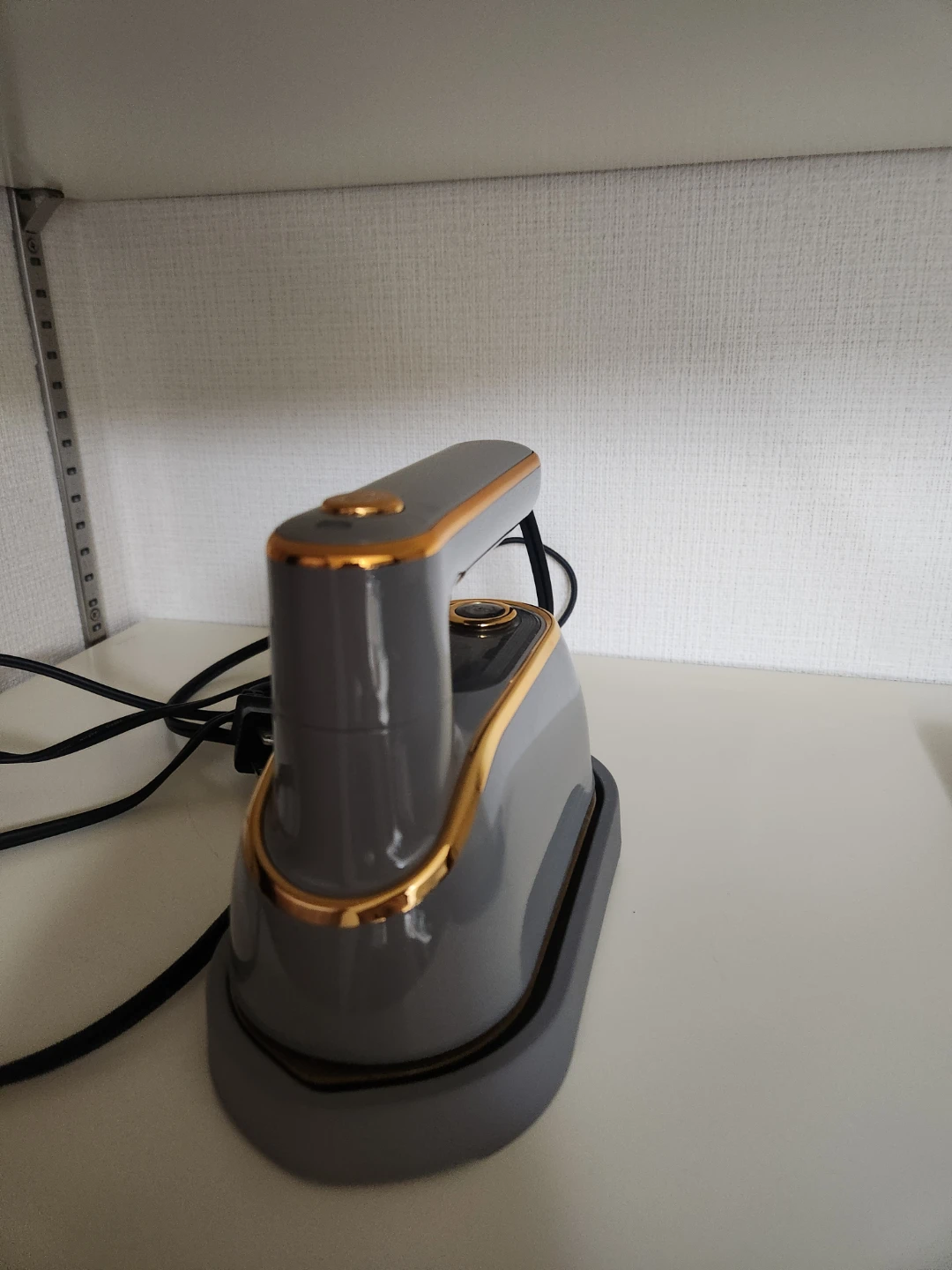 加湿器スチームアイロン 体重計エアフライヤの写真2枚目