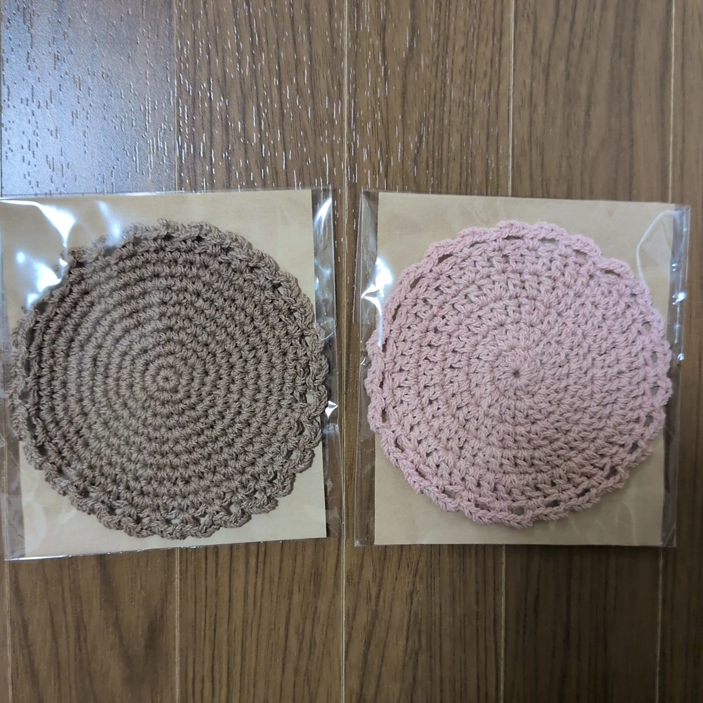 ハンドメイド 手編みコースター 2枚セット