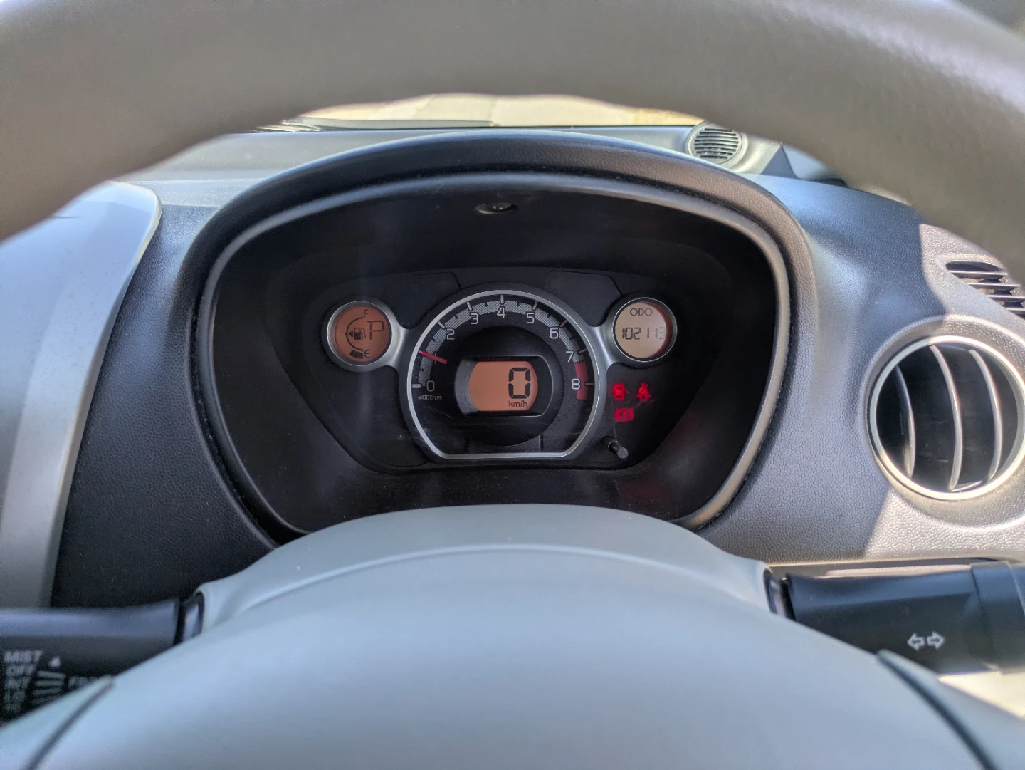三菱　アイ　車検残あり　令和8年10月30日の写真2枚目