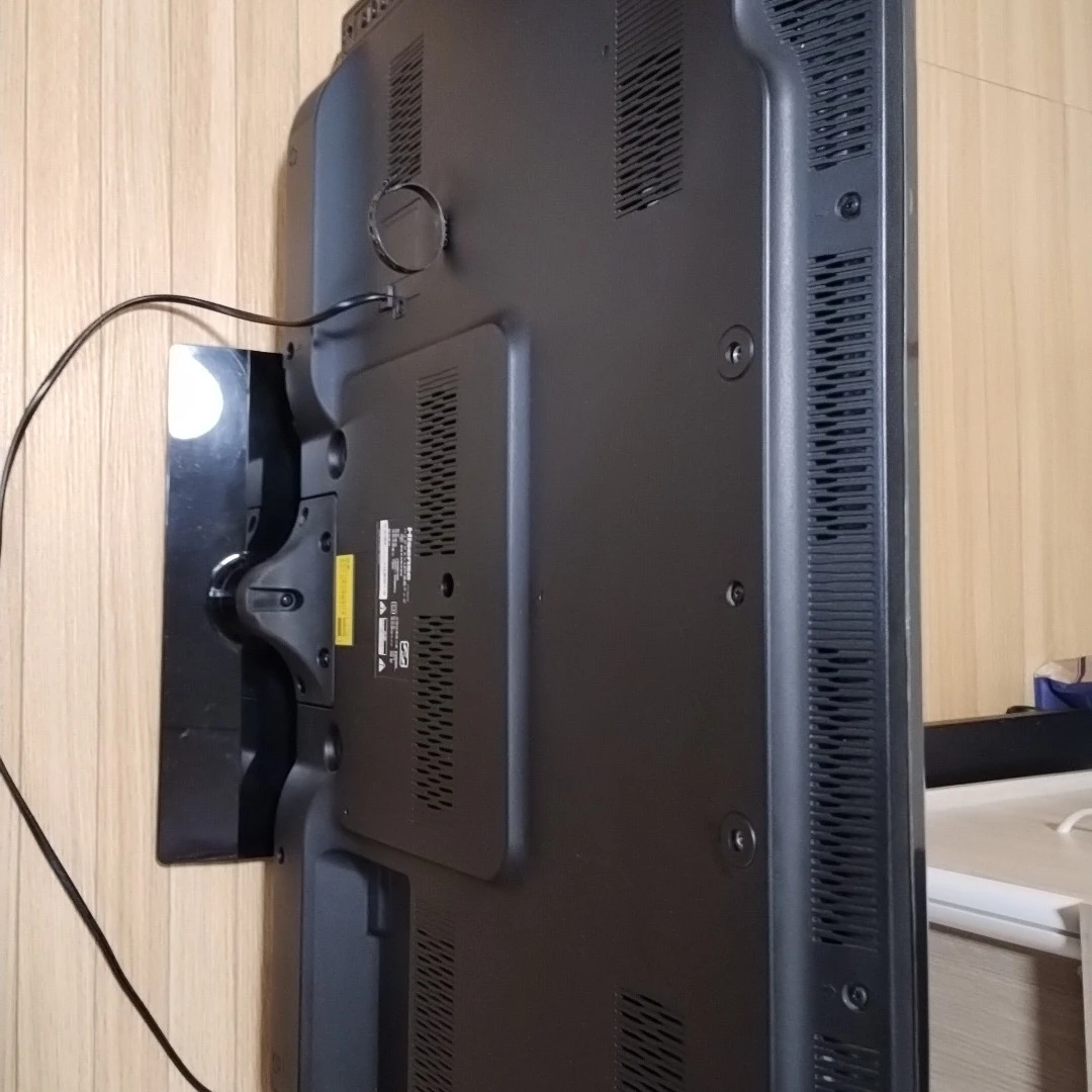 Hisense  FHD 液晶テレビ HS39K160 動作品の写真4枚目
