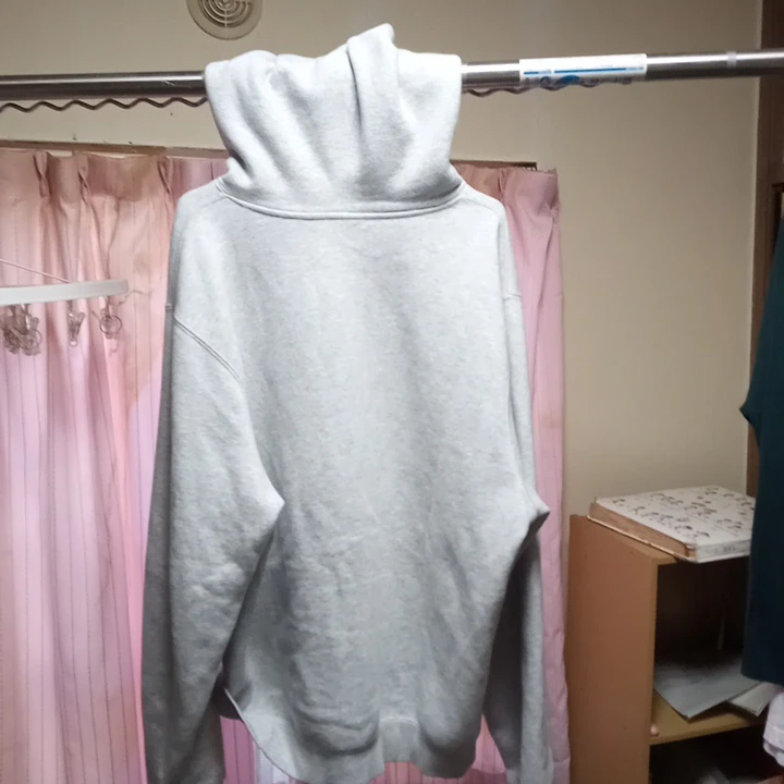 ステューシー パーカー グレー Lサイズの写真2枚目