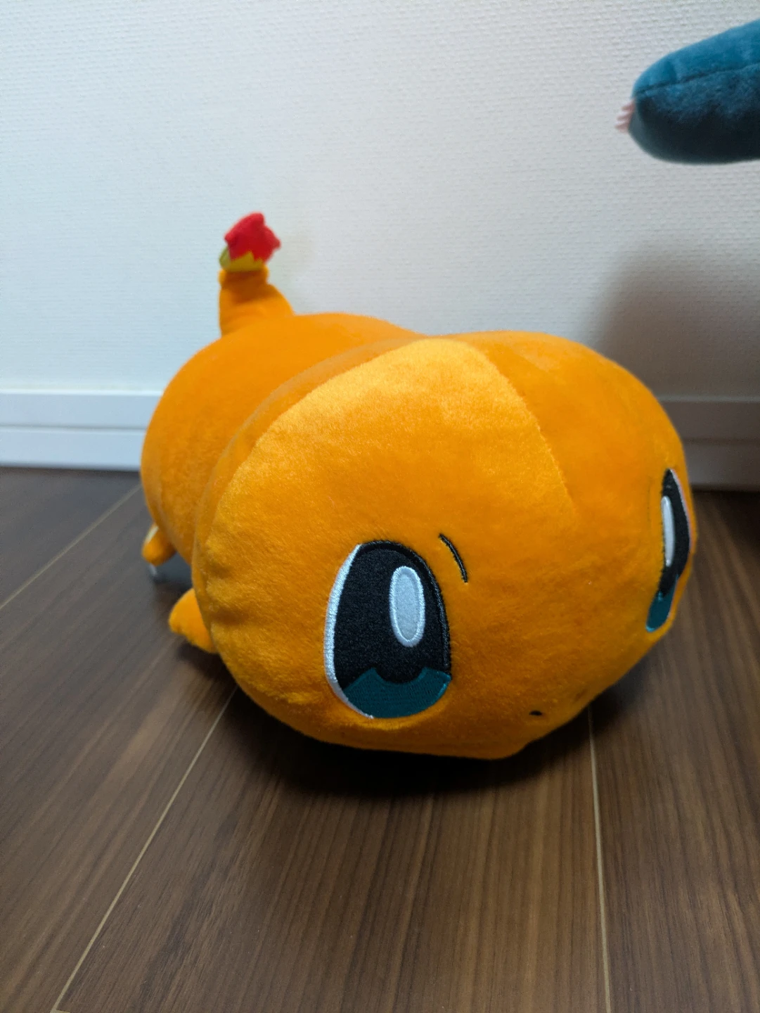 ポケモン　ぬいぐるみ　3体セット　カビゴン　ヒトカゲ　ミュウ　おもちゃ　人形の写真2枚目