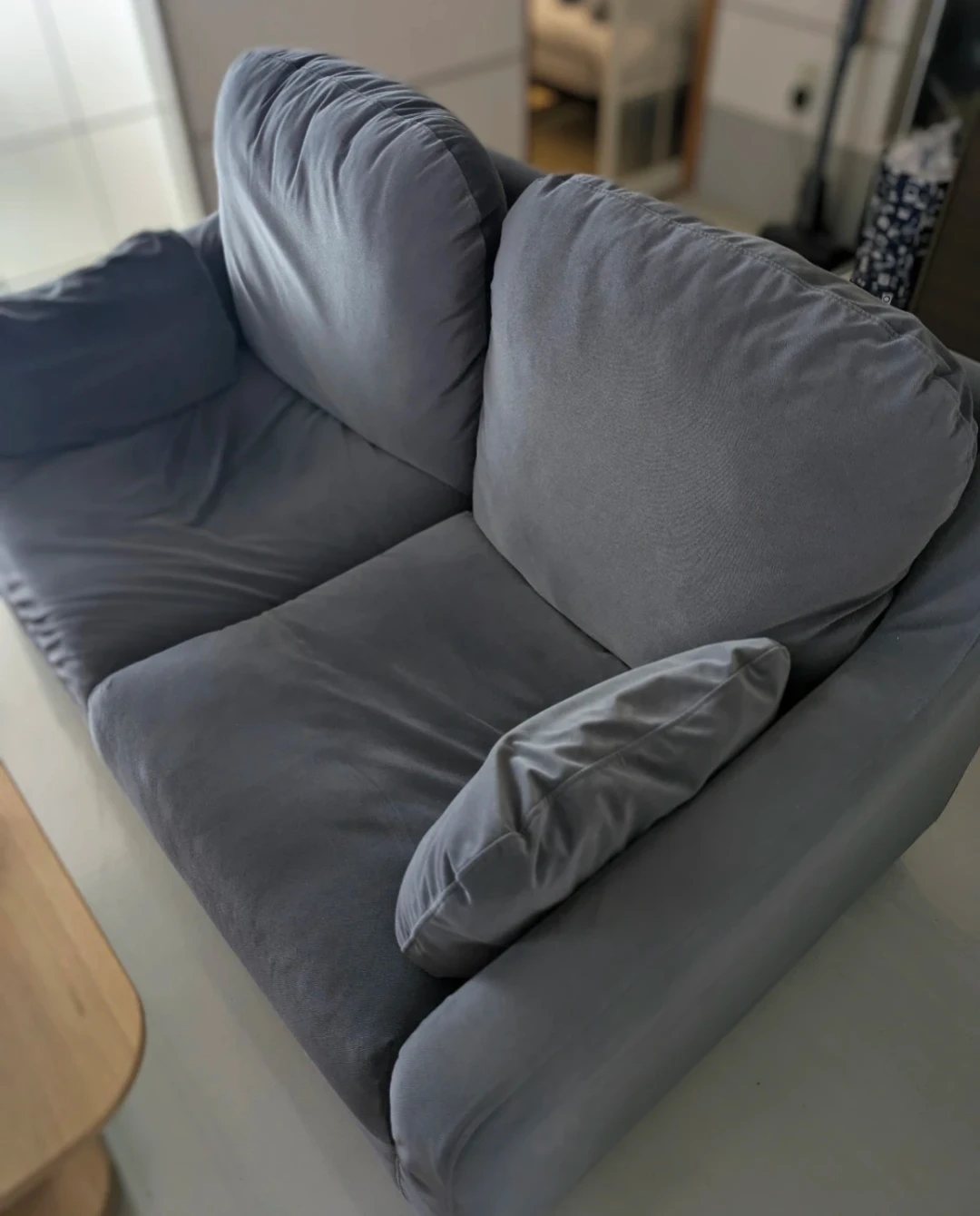 IKEA　2人掛けソファ