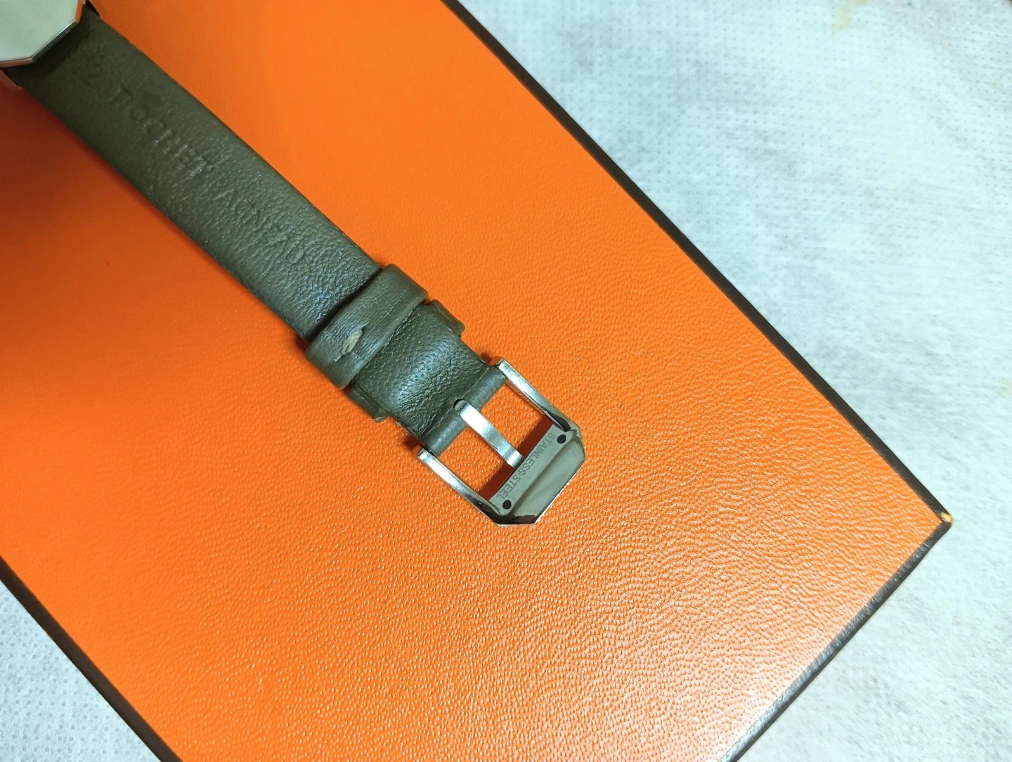 綺麗め。HERMES エルメス ケリー2 腕時計 KT1.210の写真8枚目