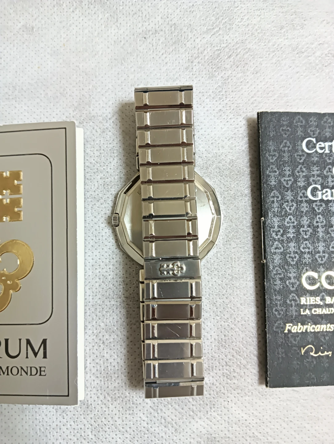 非常に美品。 CORUM コルム アドミラルズカップ メンズ 腕時計の写真3枚目