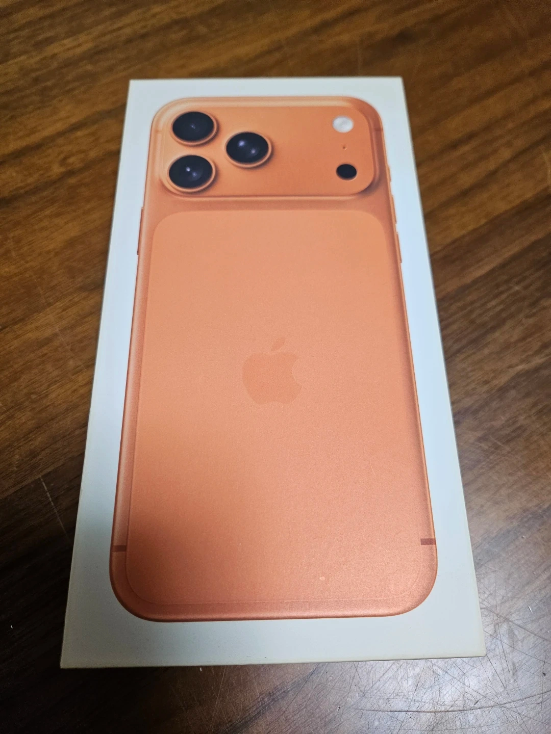 ◽新品同様◽iPhone17Pro MAX ◽256GB ◽コスミックオレンジ◽バッテリー100%の写真3枚目