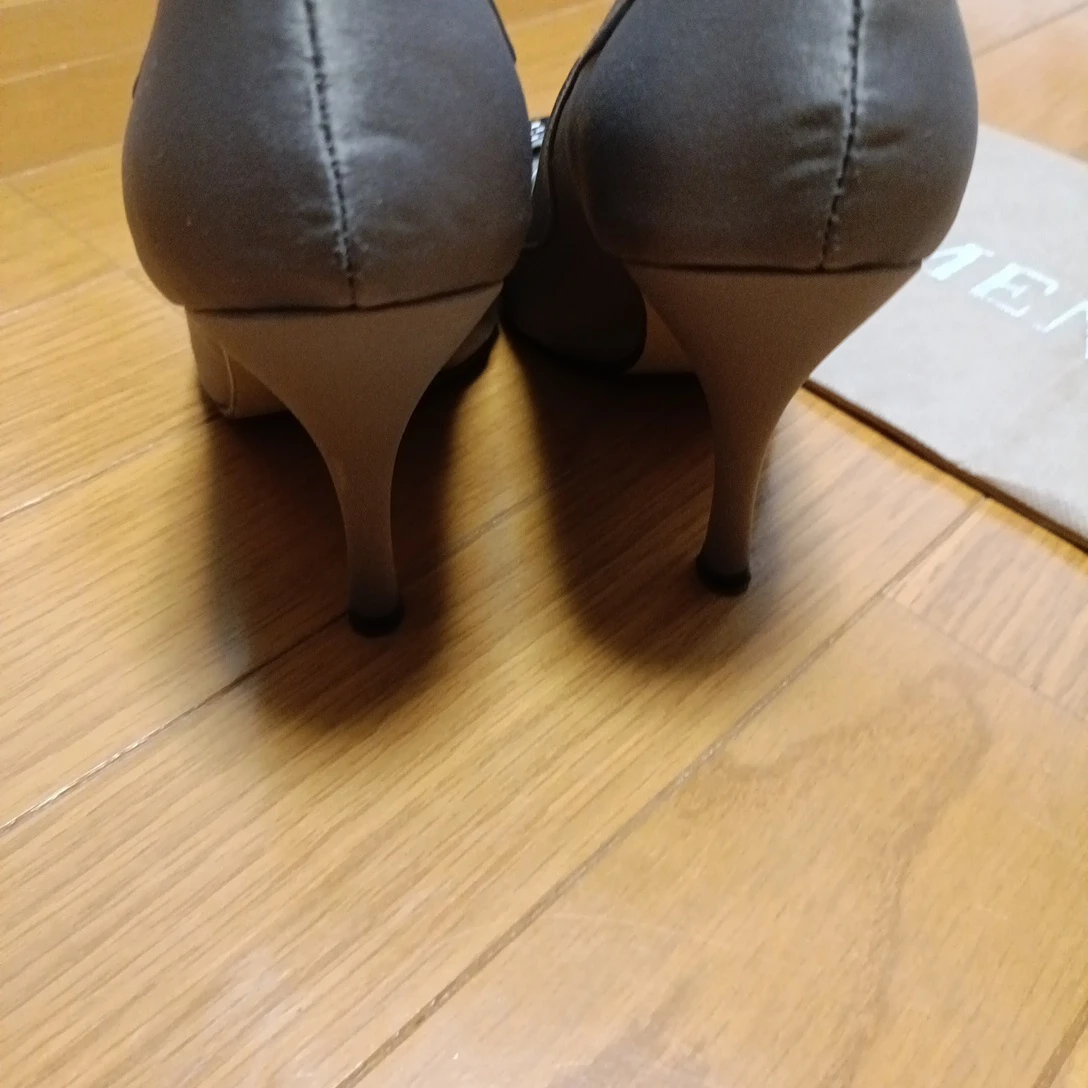 menbur パンプス　オープントゥー  シューズ　結婚式　入学式　37の写真3枚目