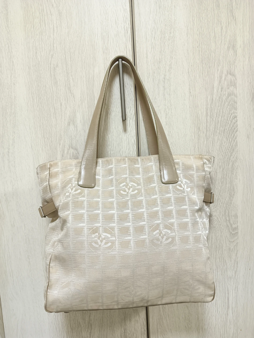 CHANEL シャネル ニュートラベルラインGM トートバッグ