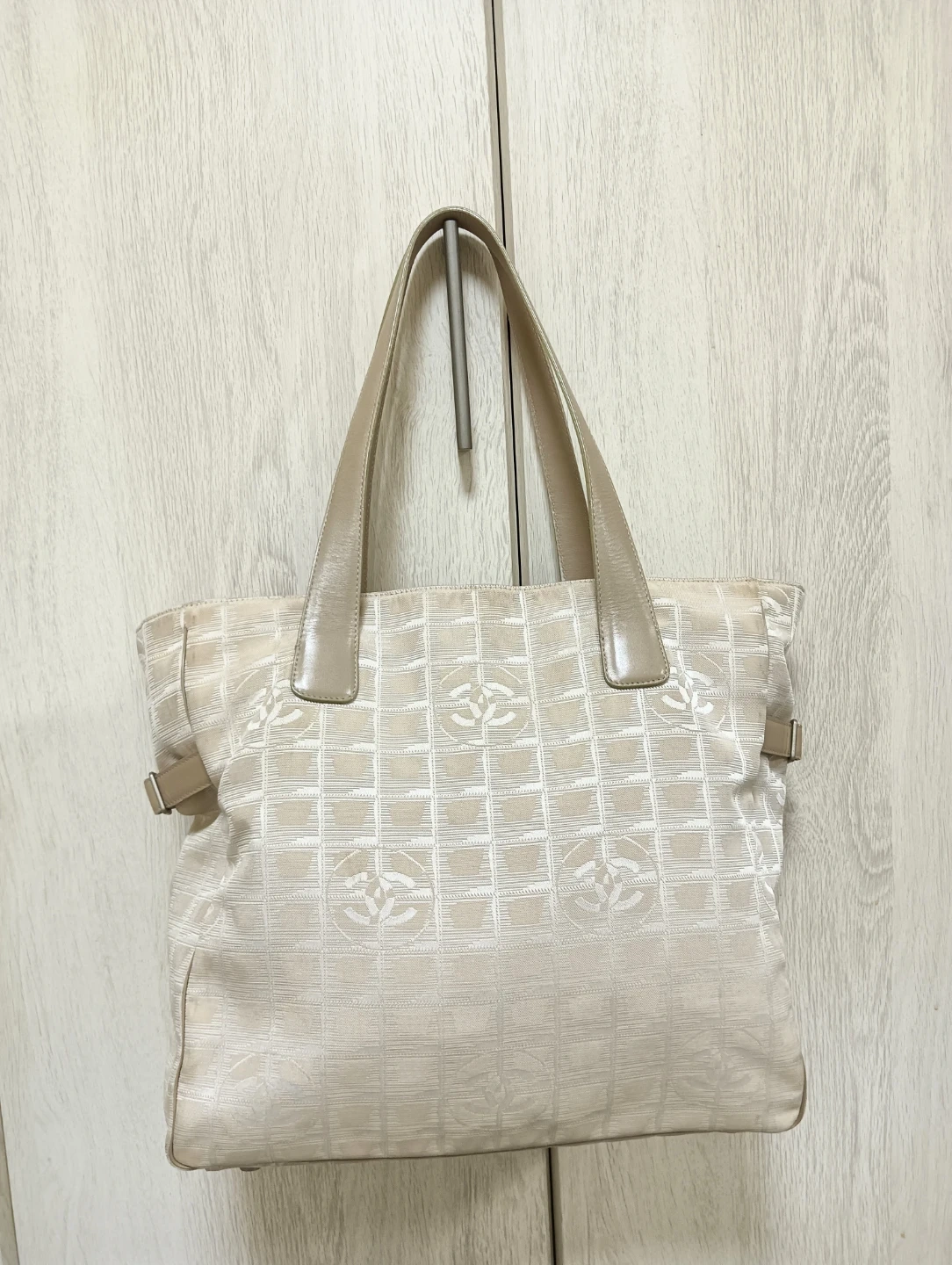 CHANEL シャネル ニュートラベルラインGM トートバッグ